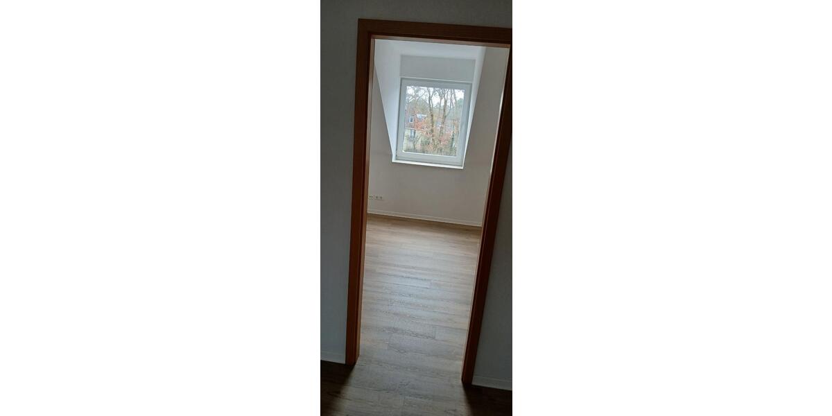 Dachgeschoßwohnung Fürstenwalde (Spree) - 3 Zimmer, 70 m&sup2;, 770&euro; | Angebot:26003511