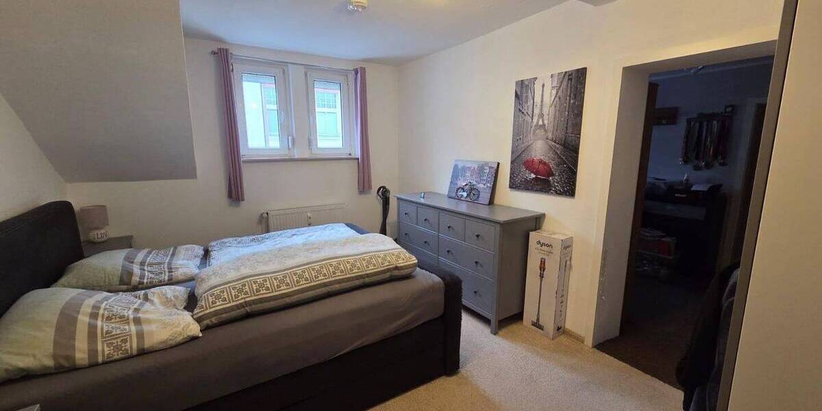Etagenwohnung Weißwasser/O.L. O.L. - 4 Zimmer, 93 m&sup2;, 651&euro; | Angebot:26684506