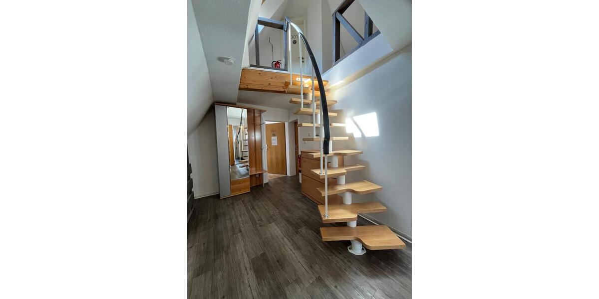 Dachgeschoßwohnung Lauffen am Neckar - 1 Zimmer, 6 m&sup2;, 400&euro; | Angebot:26532465
