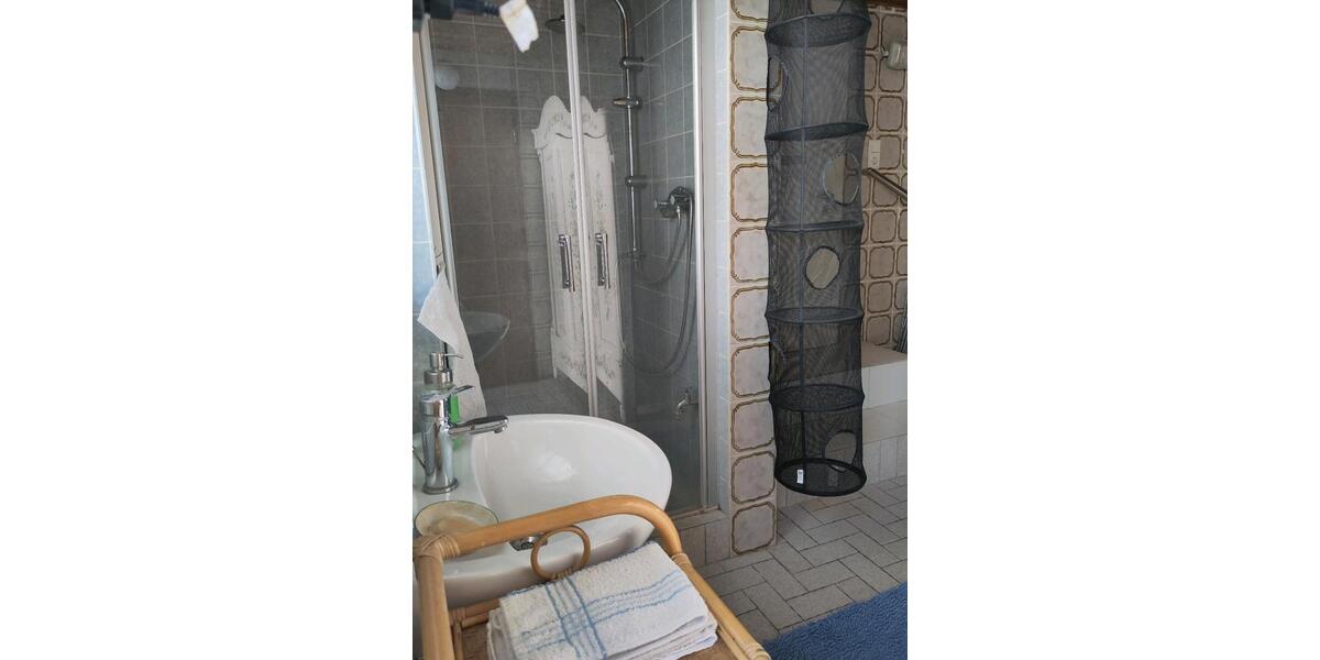 Etagenwohnung Alfter - 12 Zimmer, 25 m&sup2;, 525&euro; | Angebot:25232913