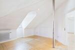 Dachgeschoßwohnung Regensburg Das Dörnberg - 2 Zimmer, 122 m&sup2;, 1.500&euro; | Angebot:26432751