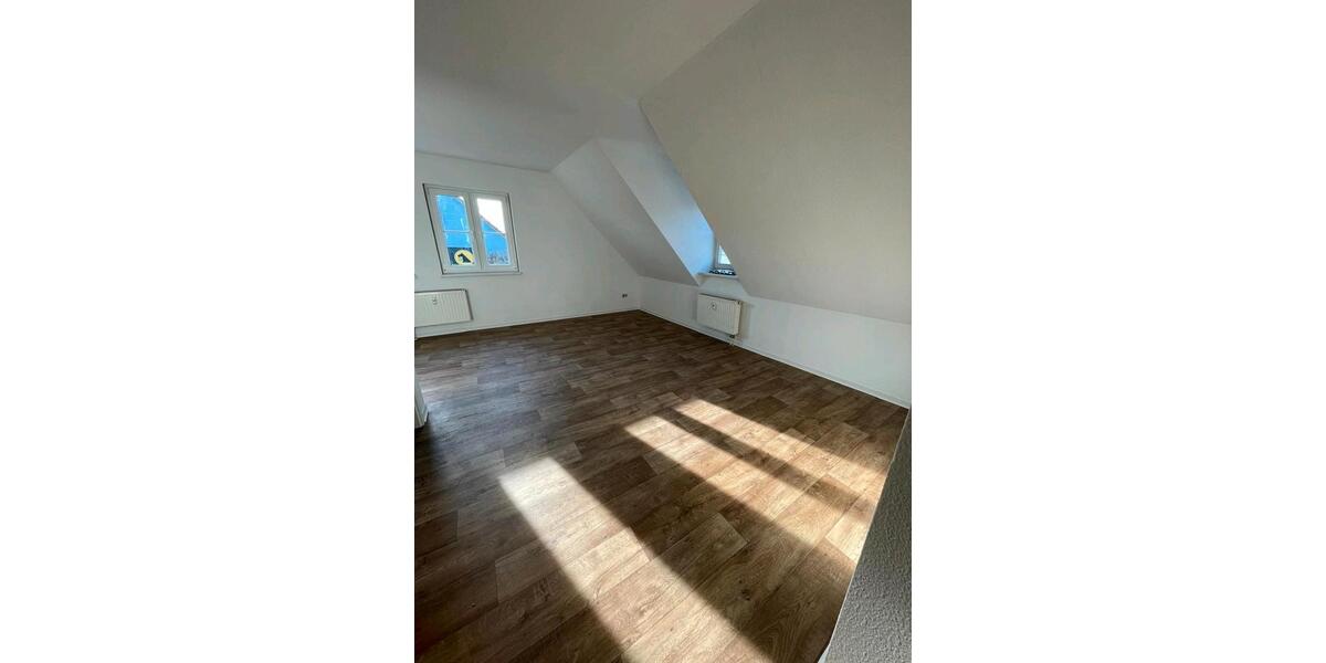 Dachgeschoßwohnung Seelow - 2 Zimmer, 58 m&sup2;, 782&euro; | Angebot:25021643