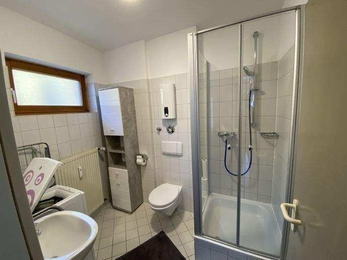 Nur für 1 Person Frei ab 01.10.2025 1-Zimmer-Wohnung in Trier-Kernscheid Singleküche (ohne Backofen) Terrasse