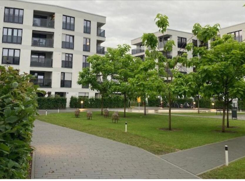 Moderne, helle und Verkehrsgünstige 4-Zimmer-Wohnung mit Balkon
