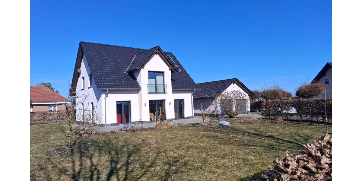 Einfamilienhaus Fehrbellin - 5 Zimmer, 170 m&sup2;, 1.700&euro; | Angebot:25819994