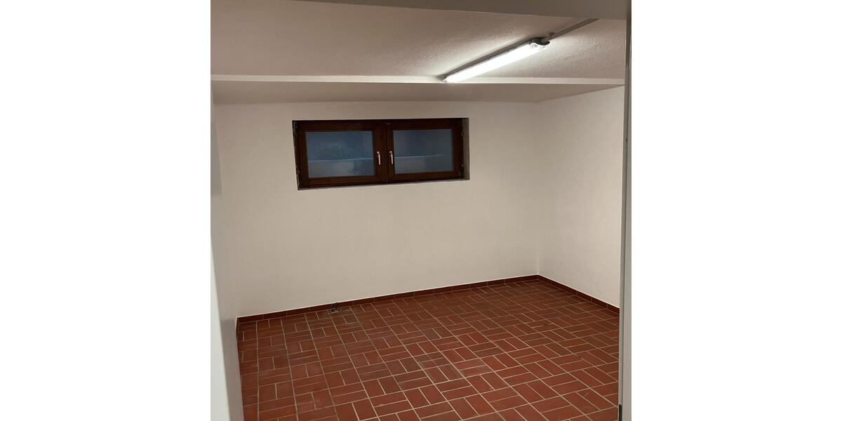 Reihenhaus Hohenlinden - 8 Zimmer, 166 m&sup2;, 2.500&euro; | Angebot:26017017