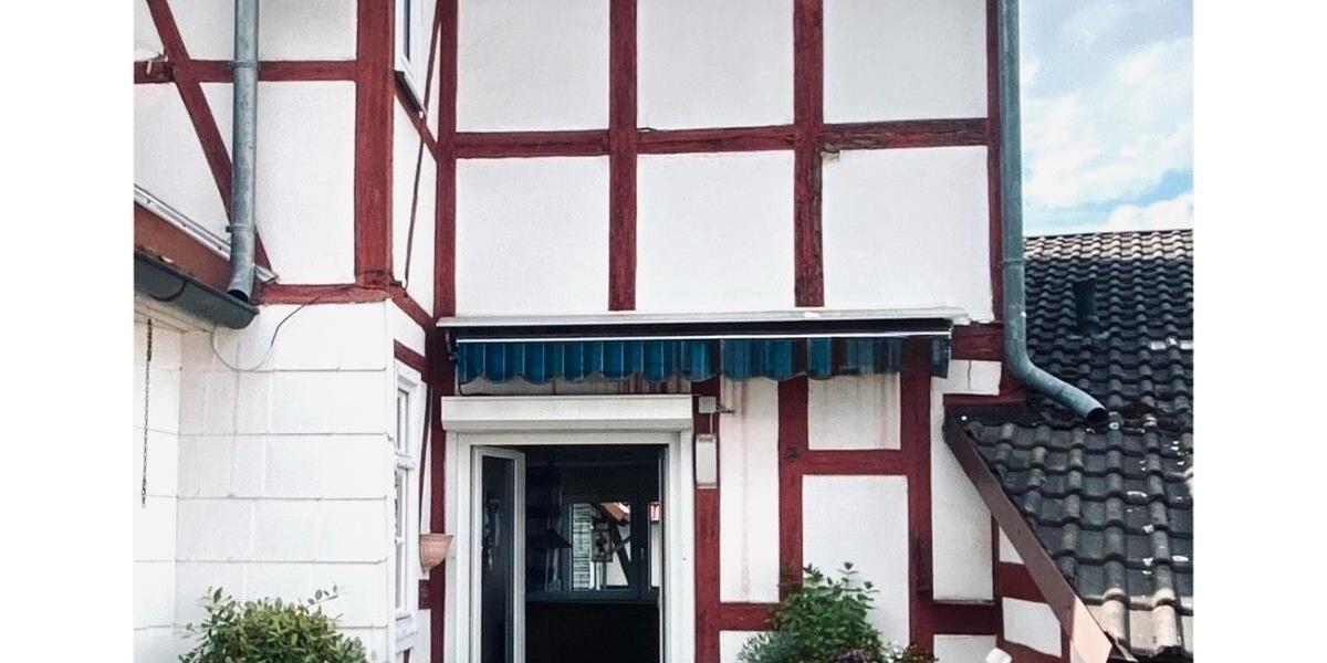 Etagenwohnung Neukirchen - 3 Zimmer, 230 m&sup2;, 800&euro; | Angebot:26413348