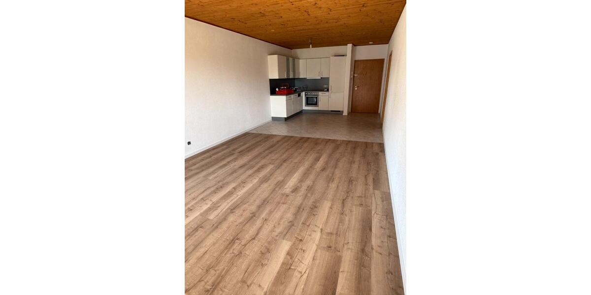 Erdgeschoßwohnung Eigeltingen - 2 Zimmer, 70 m&sup2;, 695&euro; | Angebot:25802946