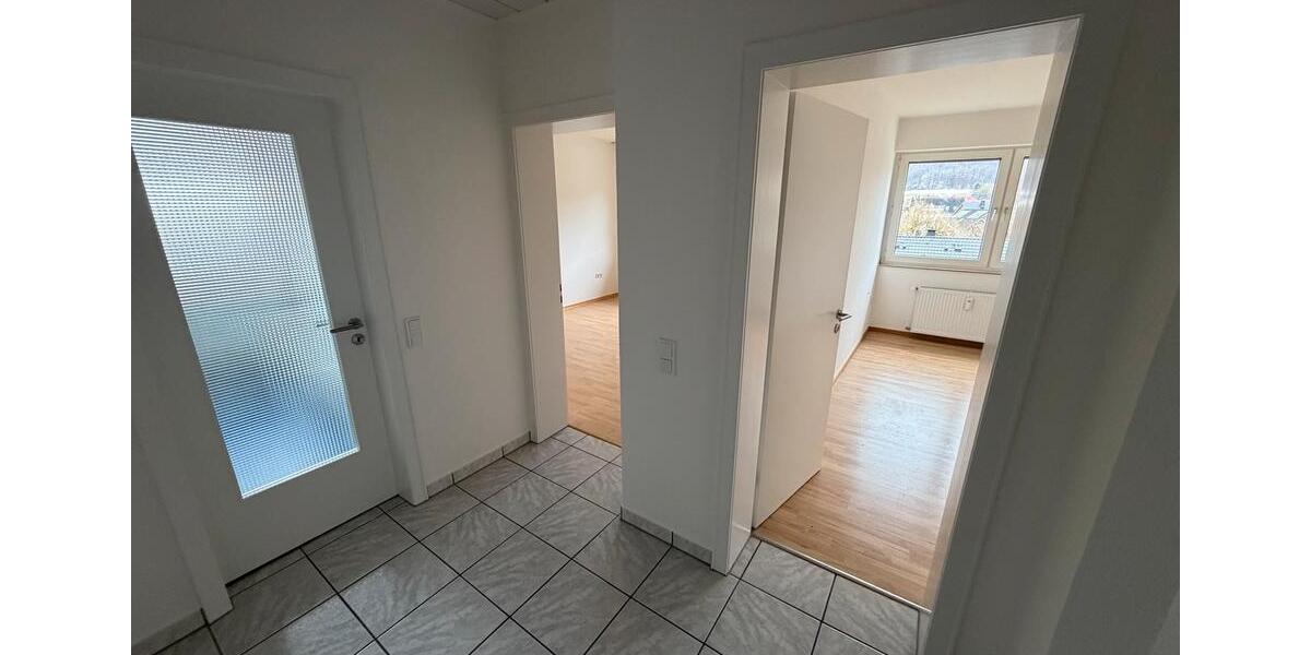 Etagenwohnung Bad Driburg - 3 Zimmer, 81 m&sup2;, 650&euro; | Angebot:26040278