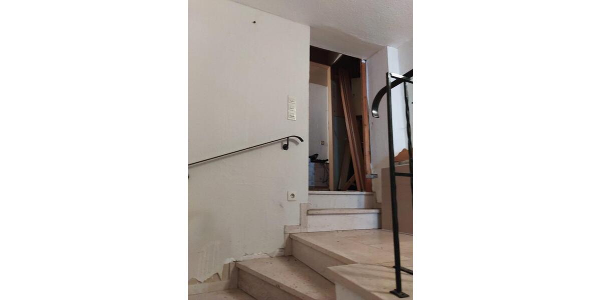 Doppelhaushälfte Olpe - 12 Zimmer, 200 m&sup2;, 1.000&euro; | Angebot:23580942