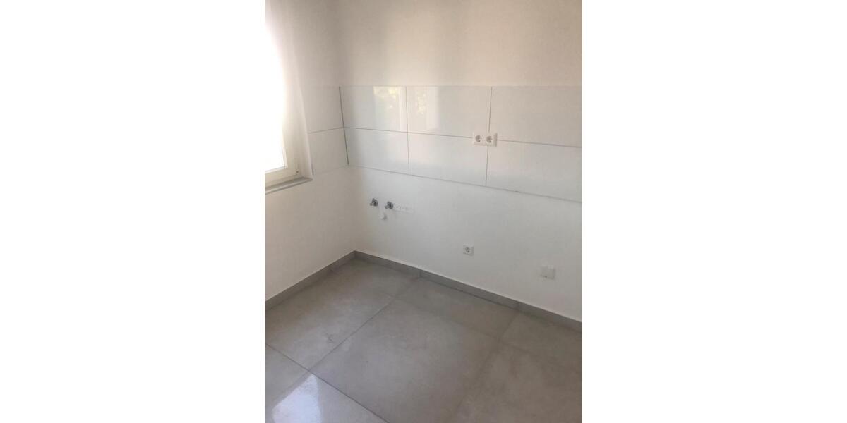 Erdgeschoßwohnung Pforzheim - 3 Zimmer, 89 m&sup2;, 1.100&euro; | Angebot:26567991