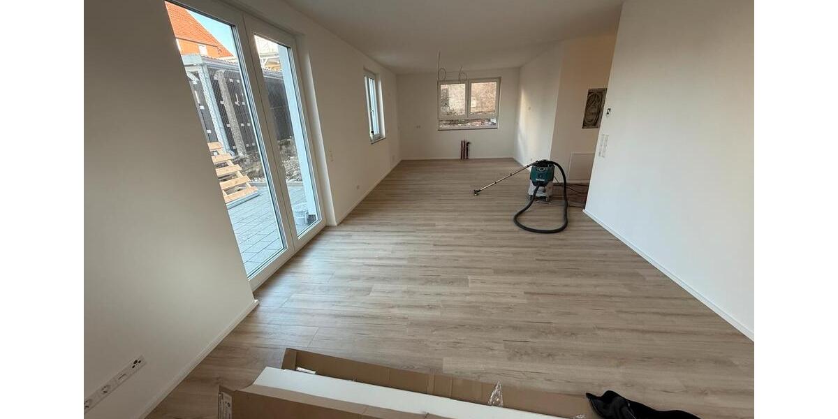 Erdgeschoßwohnung Calw - 3.5 Zimmer, 90 m&sup2;, 1.350&euro; | Angebot:25407156