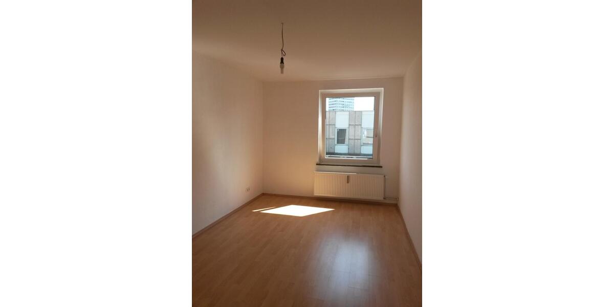 Etagenwohnung Hannover Döhren-Wülfel - 5 Zimmer, 126 m&sup2;, 1.200&euro; | Angebot:25391441