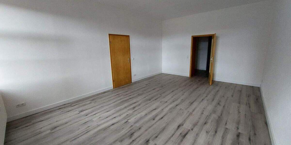 Etagenwohnung Roßwein - 3 Zimmer, 83 m&sup2;, 458&euro; | Angebot:26703491