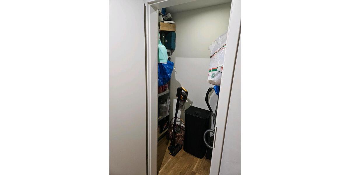 Erdgeschoßwohnung Apolda - 3.5 Zimmer, 81 m&sup2;, 805&euro; | Angebot:25852800