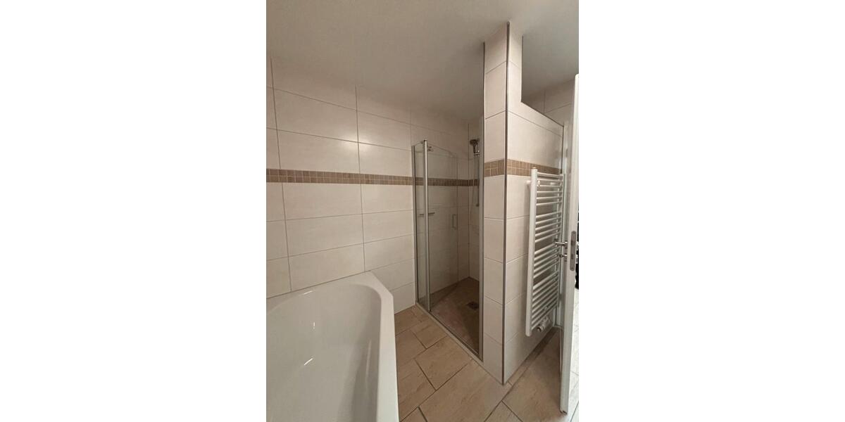 Erdgeschoßwohnung Breitenworbis - 5 Zimmer, 125 m&sup2;, 950&euro; | Angebot:25509056