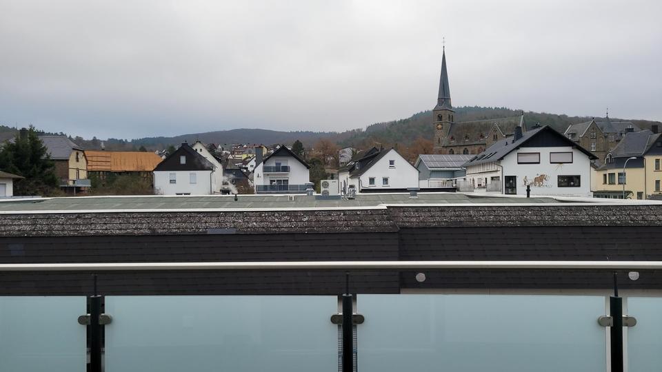 Dachgeschoßwohnung Sinn - 3 Zimmer, 85 m&sup2;, 1.100&euro; | Angebot:25540491