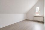 Dachgeschoßwohnung Wilhelmshaven - 2 Zimmer, 46 m&sup2;, 400&euro; | Angebot:26660330