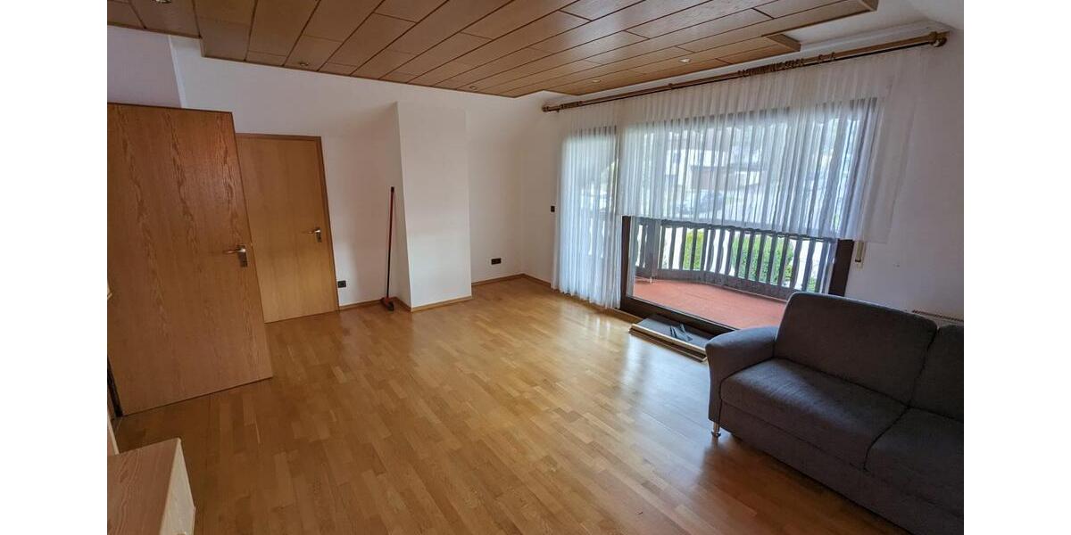 Dachgeschoßwohnung Schramberg - 3 Zimmer, 62 m&sup2;, 650&euro; | Angebot:24691994