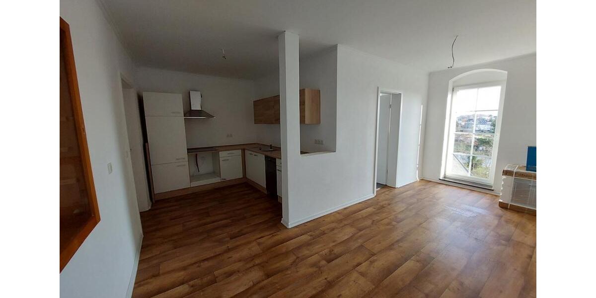 Etagenwohnung Geringswalde - 4 Zimmer, 104 m&sup2;, 580&euro; | Angebot:25721652