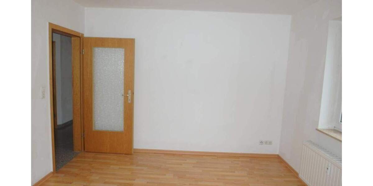 Ruhige 3-Zimmer-Wohnung mit Terrasse, separater Küche und Laminatboden am Rande von Königsbrück 3 zimmer