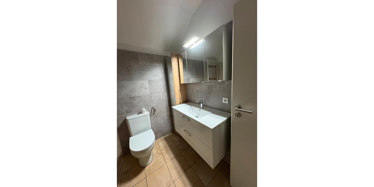 Erdgeschoßwohnung Rosengarten - 2 Zimmer, 82 m&sup2;, 1.075&euro; | Angebot:25391466