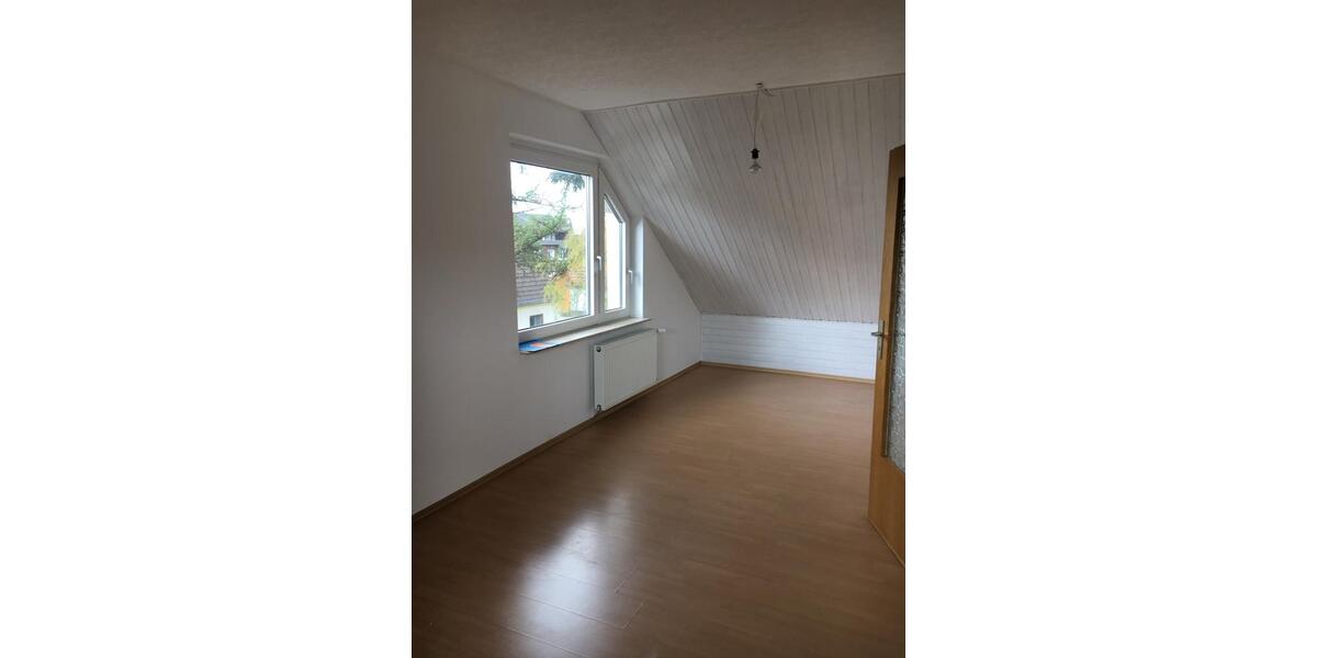 Dachgeschoßwohnung Bergkamen - 2 Zimmer, 60 m&sup2;, 630&euro; | Angebot:26543532