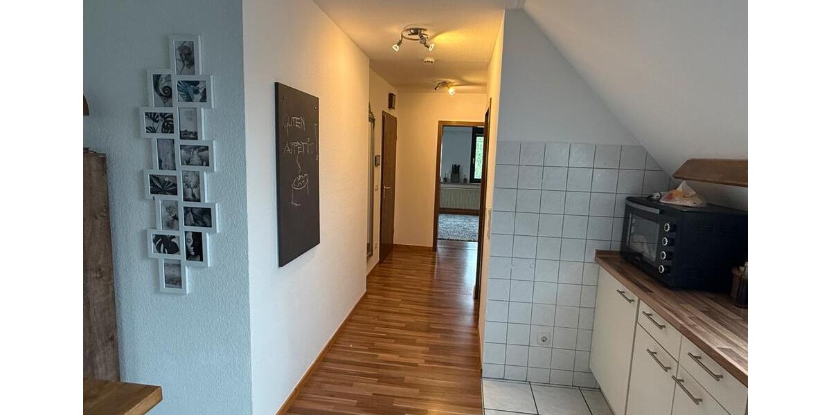 Dachgeschoßwohnung Bergisch Gladbach - 2 Zimmer, 80 m&sup2;, 1.230&euro; | Angebot:26535391