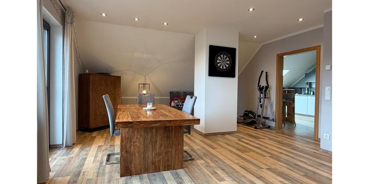 Dachgeschoßwohnung Neunkirchen-Seelscheid Seelscheid - 2 Zimmer, 80 m&sup2;, 900&euro; | Angebot:25330941