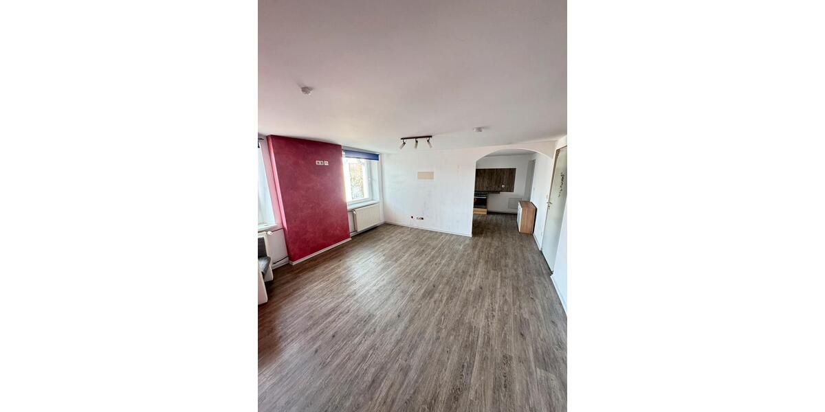 Etagenwohnung Windischeschenbach - 2 Zimmer, 70 m&sup2;, 550&euro; | Angebot:25839200