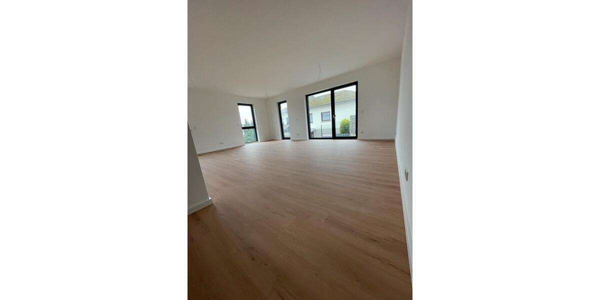 Etagenwohnung Hünfelden - 3 Zimmer, 90 m&sup2;, 950&euro; | Angebot:25056862