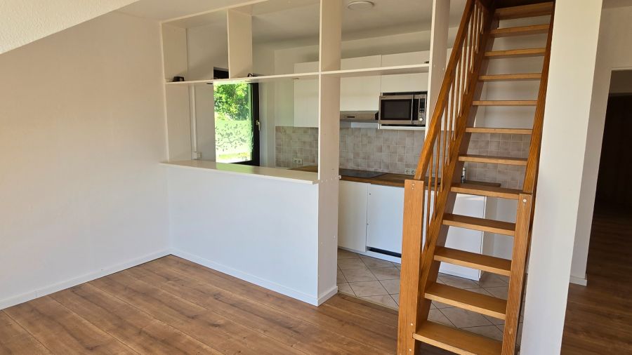 Wunderschöne 2 Zimmer Dachgeschosswohnung - Dachgeschoßwohnung Waldeck Hess | Angebot:26153370