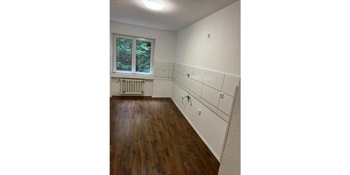 Etagenwohnung Duisburg Hamborn - 2 Zimmer, 65 m&sup2;, 420&euro; | Angebot:26619375