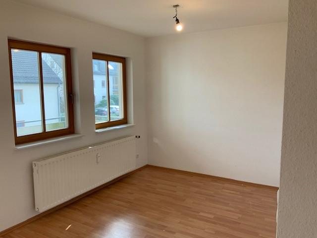 Erdgeschoßwohnung Gummersbach - 3.5 Zimmer, 80 m&sup2;, 473&euro; | Angebot:26459053