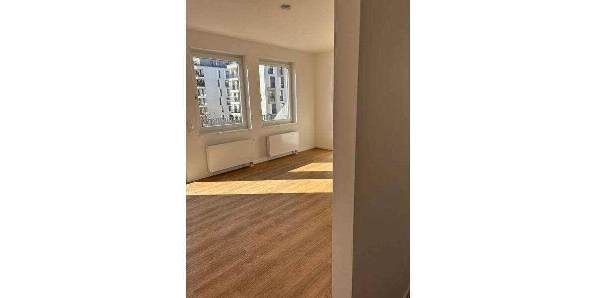 Etagenwohnung Schönefeld - 2 Zimmer, 68 m&sup2;, 1.020&euro; | Angebot:26273409