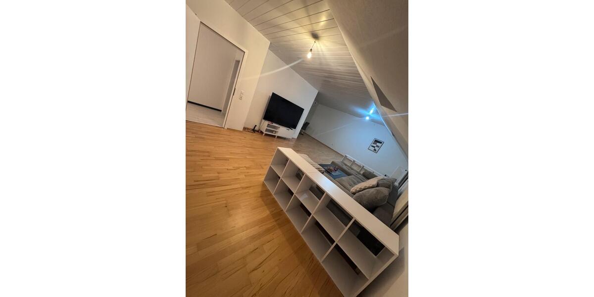 Dachgeschoßwohnung Hatzfeld (Eder) - 2.5 Zimmer, 90 m&sup2;, 650&euro; | Angebot:25923507