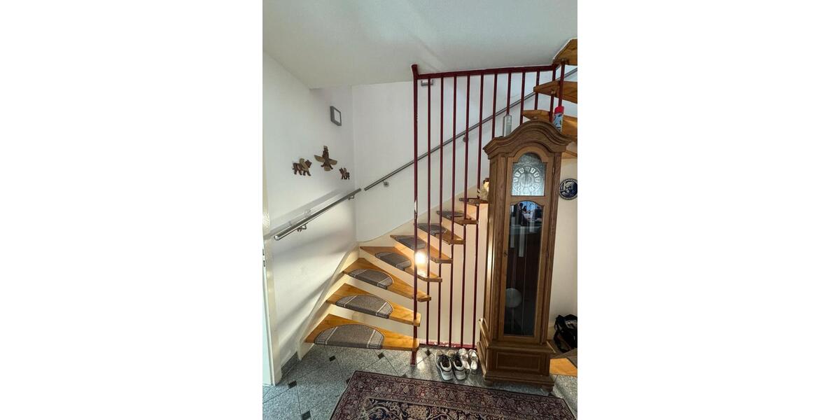 Einfamilienhaus Willich - 5 Zimmer, 430 m&sup2;, 1.900&euro; | Angebot:26645782