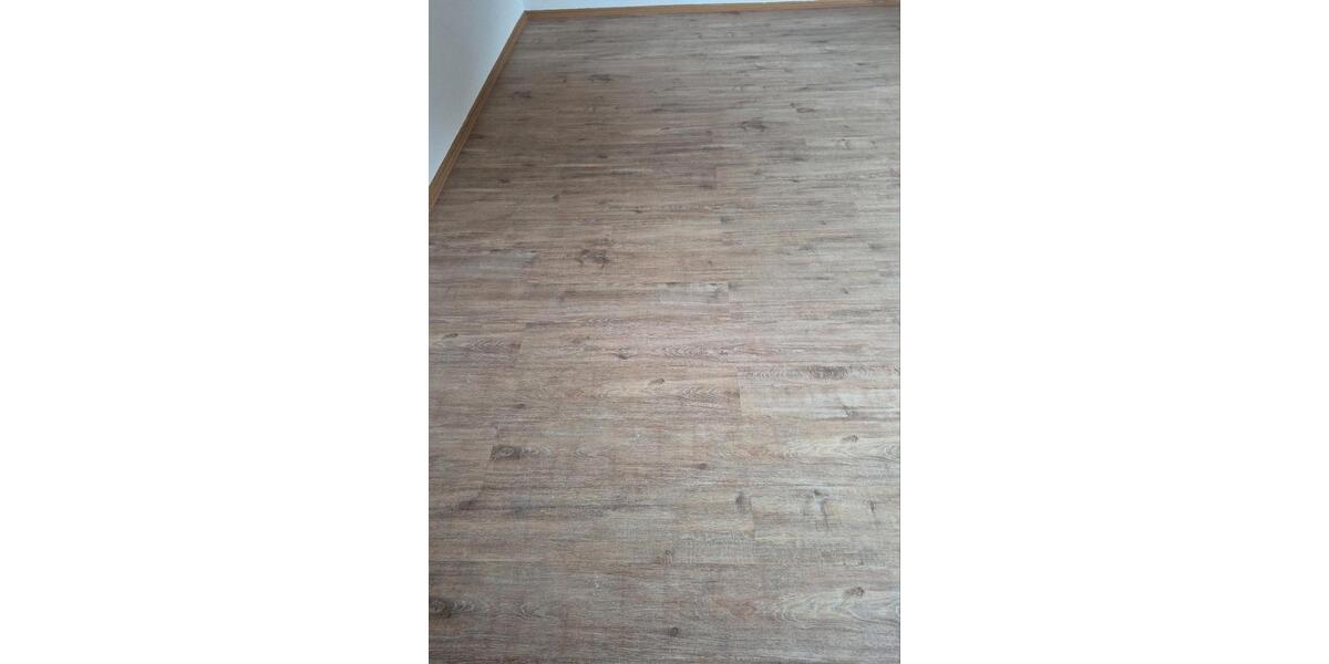 Dachgeschoßwohnung Schmidgaden - 4 Zimmer, 120 m&sup2;, 1.100&euro; | Angebot:26200829