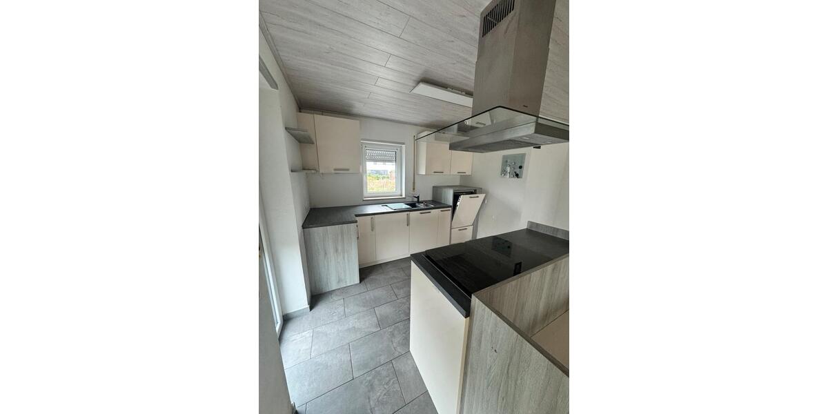 Erdgeschoßwohnung Oettingen in Bayern - 5 Zimmer, 150 m&sup2;, 1.900&euro; | Angebot:25480102