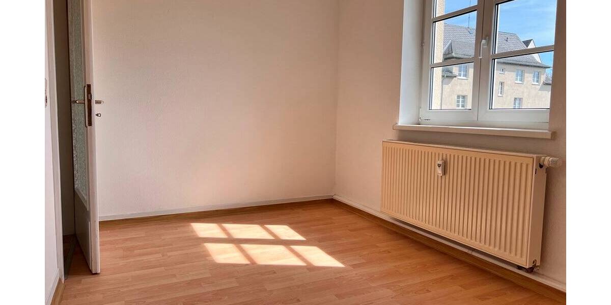 Etagenwohnung Plauen Reusa - 3 Zimmer, 64 m&sup2;, 354&euro; | Angebot:26388916