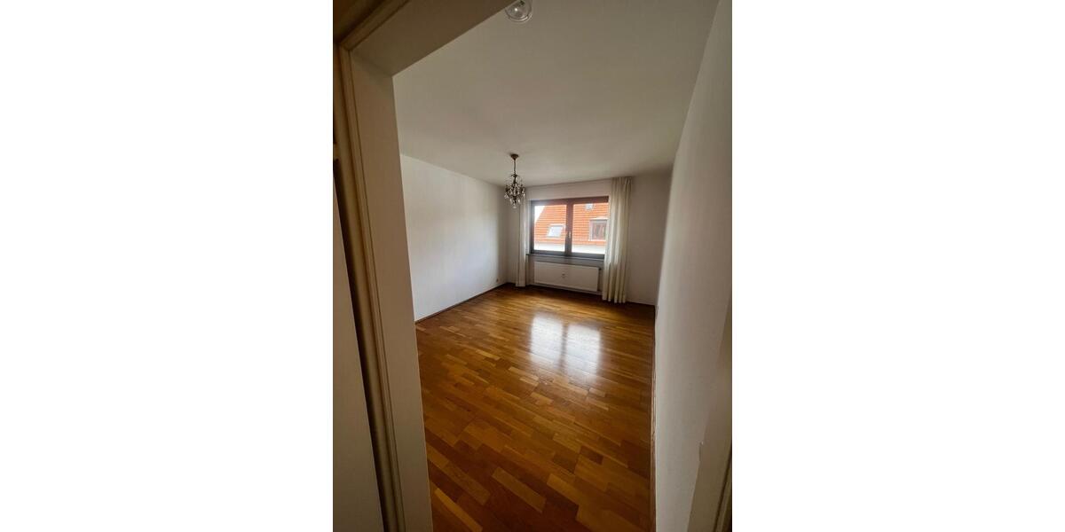 Etagenwohnung Frankfurt am Main Oberrad - 3 Zimmer, 81 m&sup2;, 1.420&euro; | Angebot:26634065