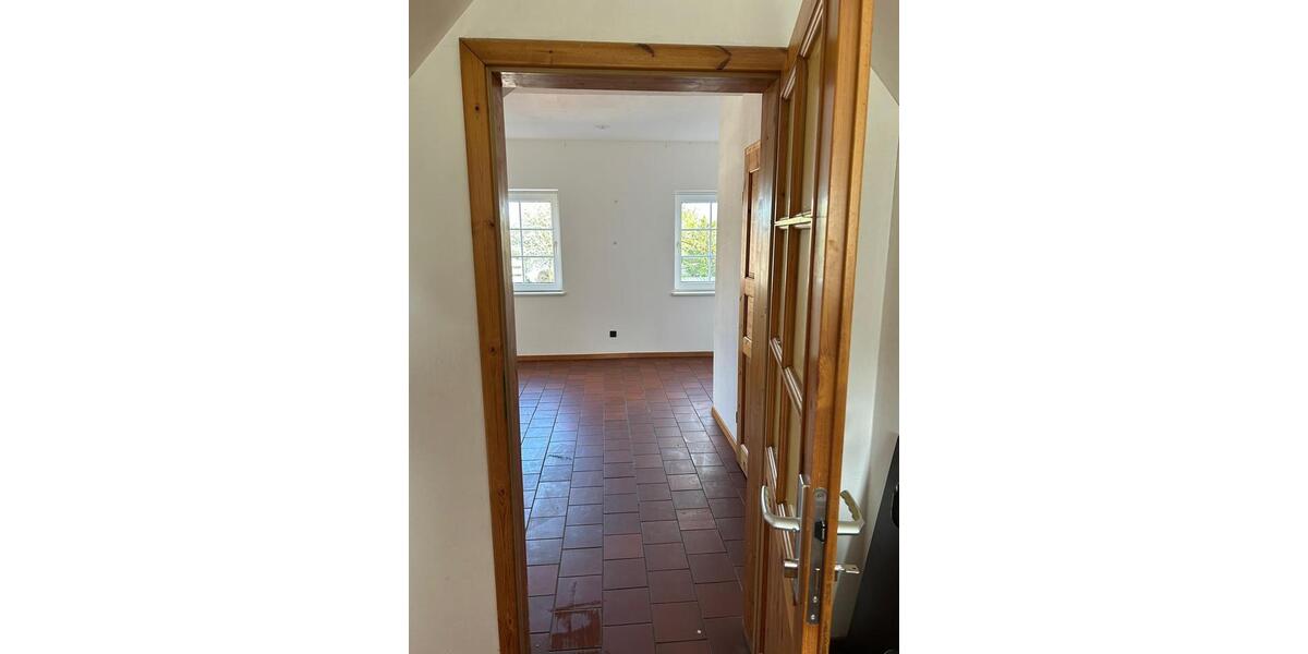 Dachgeschoßwohnung Sprakensehl - 4 Zimmer, 120 m&sup2;, 690&euro; | Angebot:26517095
