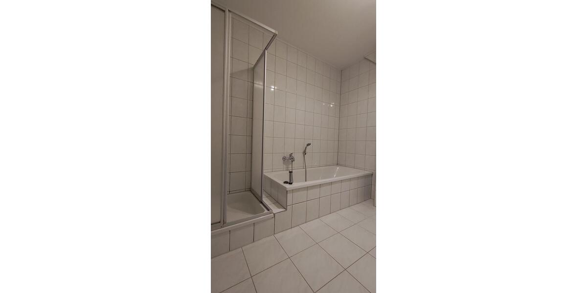 Etagenwohnung Rudolstadt - 3 Zimmer, 68 m&sup2;, 525&euro; | Angebot:25918461