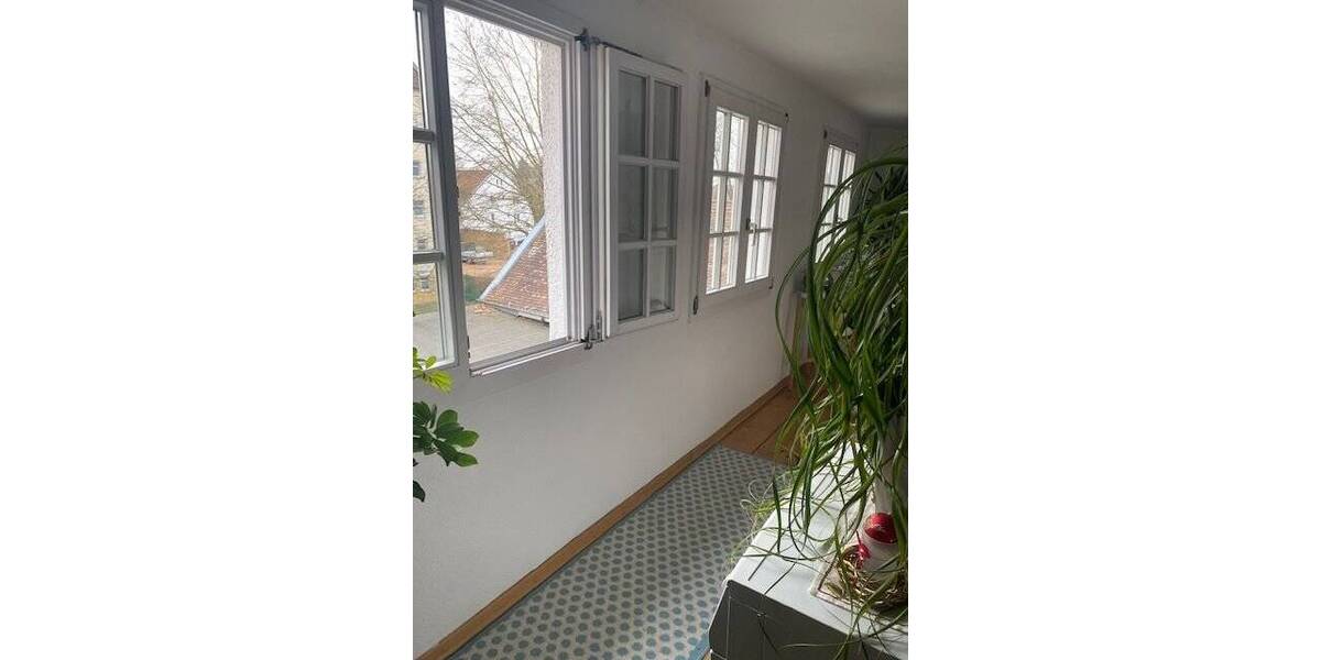 Etagenwohnung Straubing Kagers - 5 Zimmer, 150 m&sup2;, 1.200&euro; | Angebot:26763649