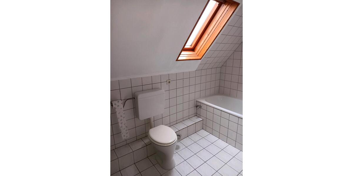 Dachgeschoßwohnung Bochum Günnigfeld - 2 Zimmer, 56 m&sup2;, 700&euro; | Angebot:25050186