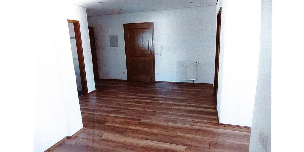 Etagenwohnung Bissingen an der Teck - 3 Zimmer, 82 m&sup2;, 850&euro; | Angebot:25418103