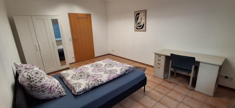 Wohnen auf Zeit Homburg - 7 Zimmer, 17 m&sup2;, 465&euro; | Angebot:26180701