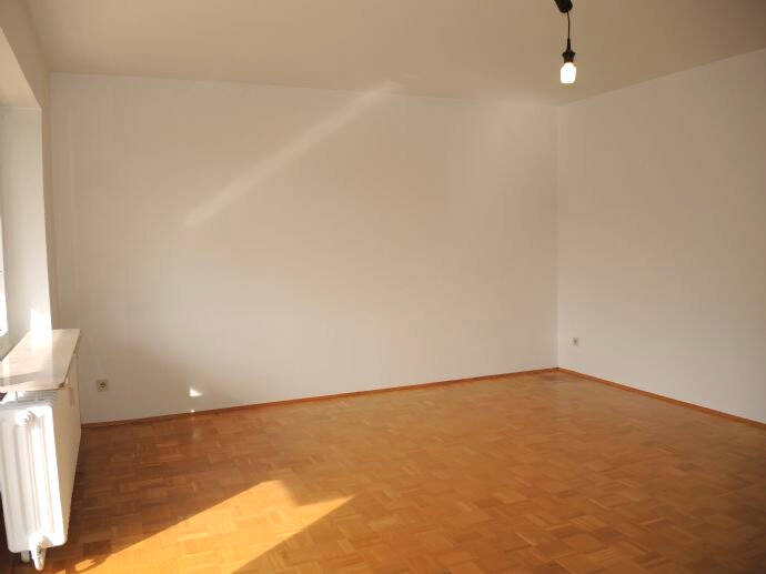 Etagenwohnung Bad Brückenau Staatsbad Brückenau - 4 Zimmer, 96 m&sup2;, 585&euro; | Angebot:26796331