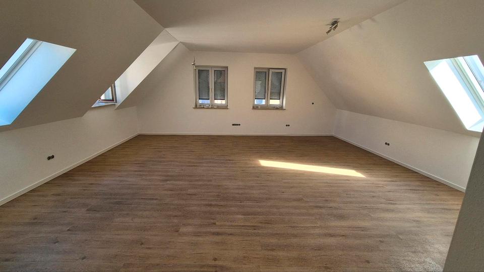 Dachgeschoßwohnung Abensberg - 1 Zimmer, 51 m&sup2;, 810&euro; | Angebot:25742551