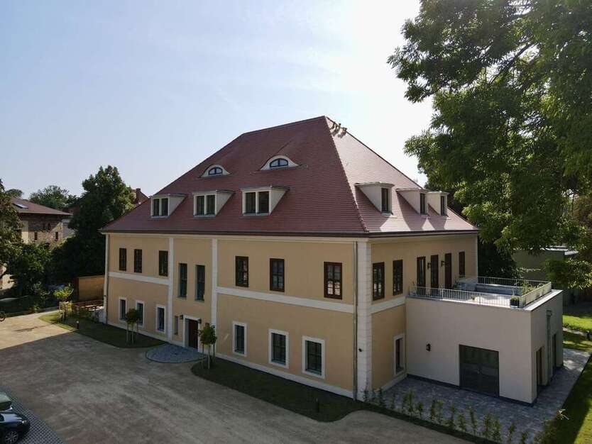 Wohnung zum Mieten in Halle 2.080 € 208 m²